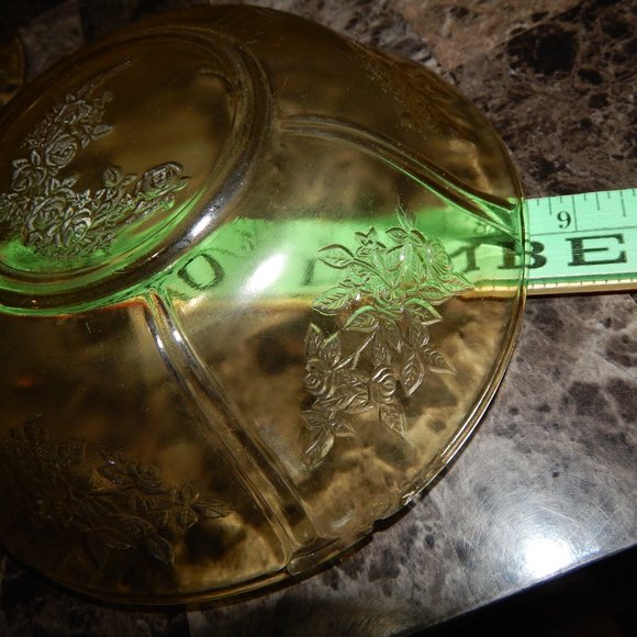 Vintage Depression Glass - Picture 7 of 9